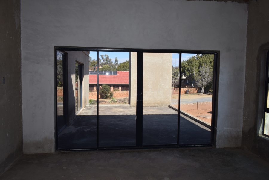 5 Bedroom Property for Sale in Olifantsnek North West